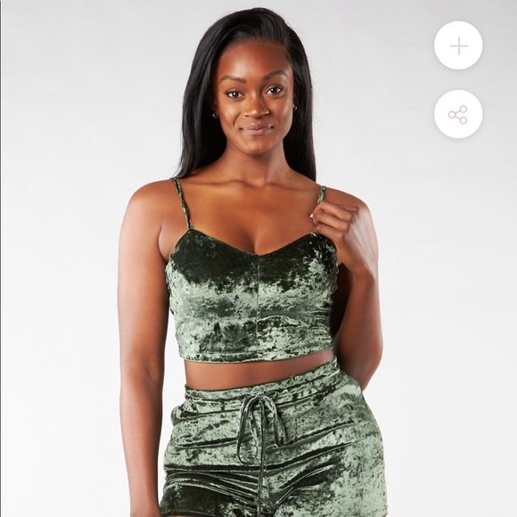 Buffbunny Frozen cami in Mistletoe - Picture 2 of 5